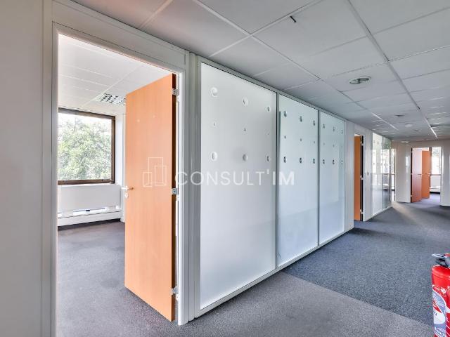 Bureau vente à Nanterre, Saint-cloud