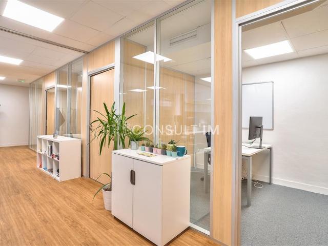 Bureau vente à Nanterre, Saint-cloud