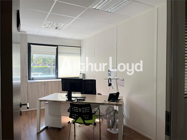 Bureau vente à Caen, Saint-contest
