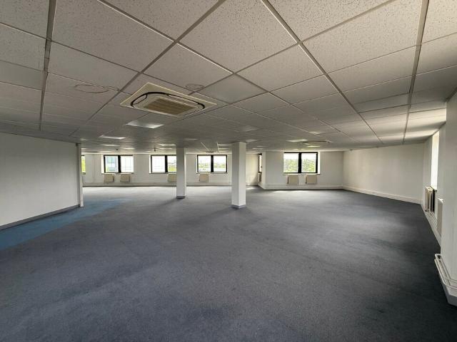 Bureau vente à Saint-Denis, Saint-denis