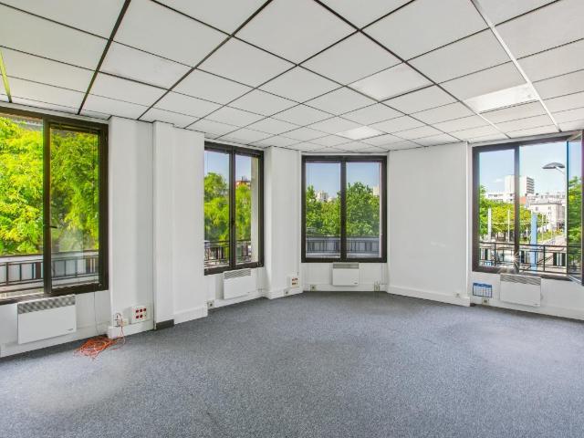 Bureau vente à Saint-Denis, Saint-denis
