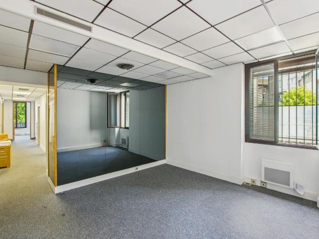 Bureau vente à Saint-Denis, Saint-denis