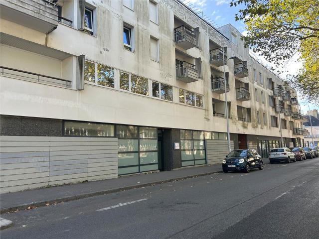 Bureau vente à Hôtel de ville, Saint-Nazaire