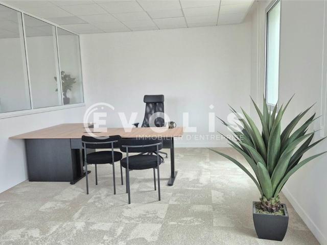 Bureau vente à Torcy, Serris