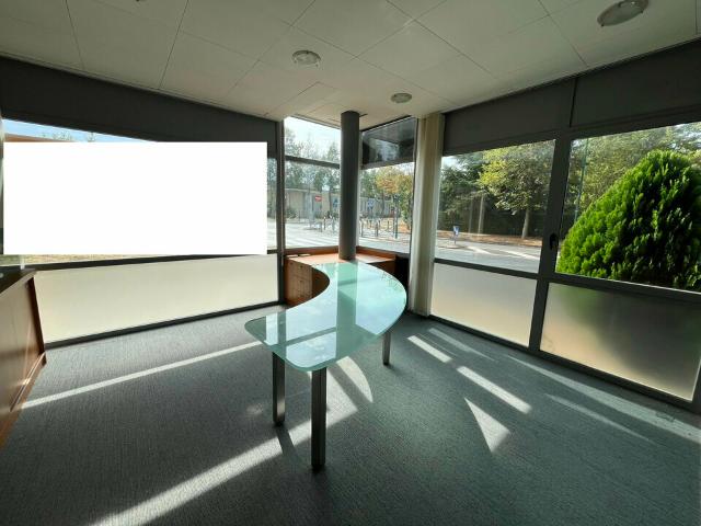 Bureau vente à Serris, Seine-et-Marne