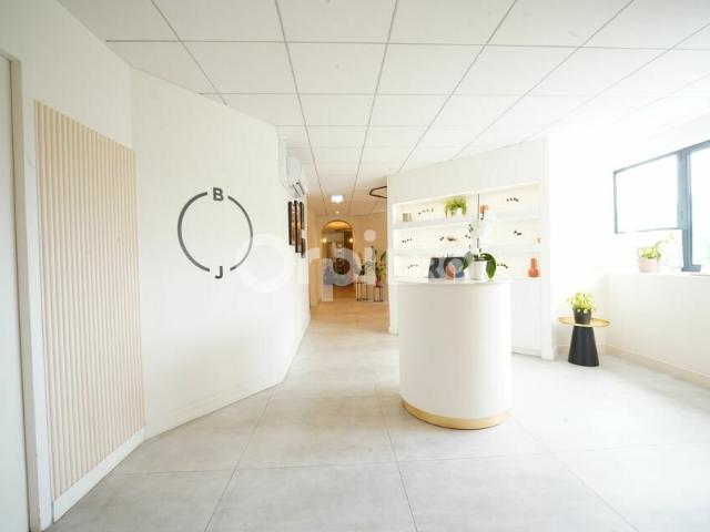 Bureau vente à Lyon, Métropole de Lyon