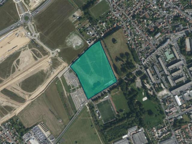 Local Commercial vente à Pontoise, Persan