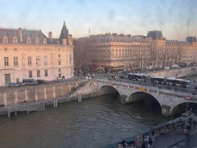 Chambre vente à Paris, Île-de-France