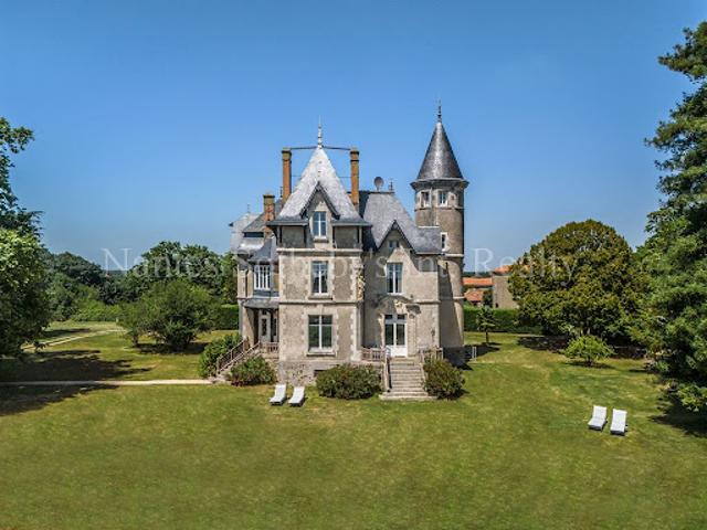 Château vente à Fontenay-le-Comte, Mareuil-sur-lay-dissais