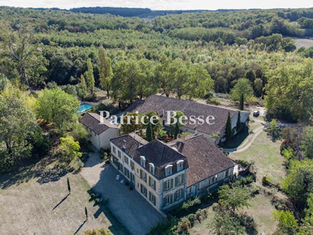 Château vente à Les Rambauds, Riocaud