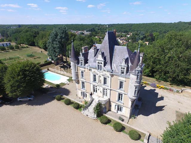 Château vente à Poitiers