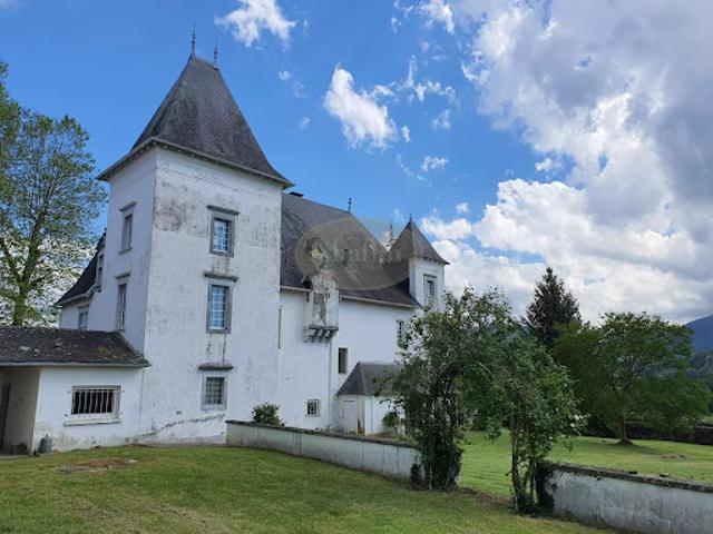 Château vente à Zuberoa, Mauléon-Licharre