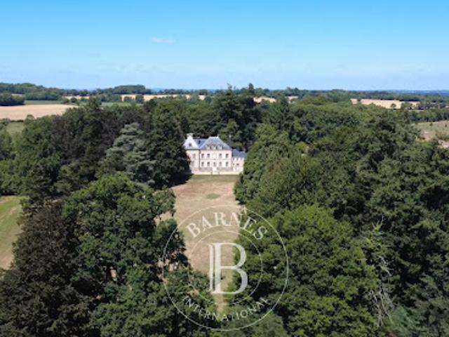 Château vente à France métropolitaine, Pouzauges