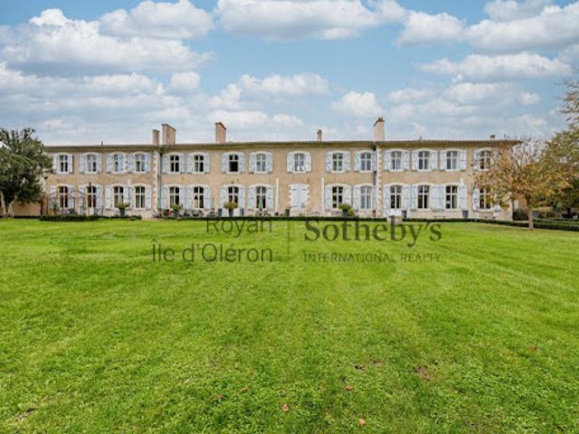 Château vente à Royan, Saint-Pierre
