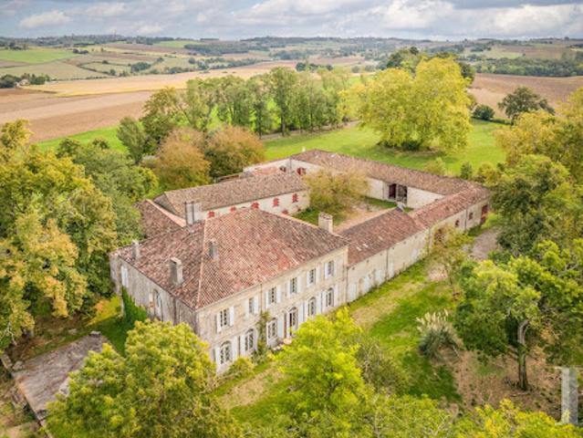 Château vente à Agen