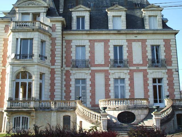 Château vente à France métropolitaine, Saint-biez-en-belin
