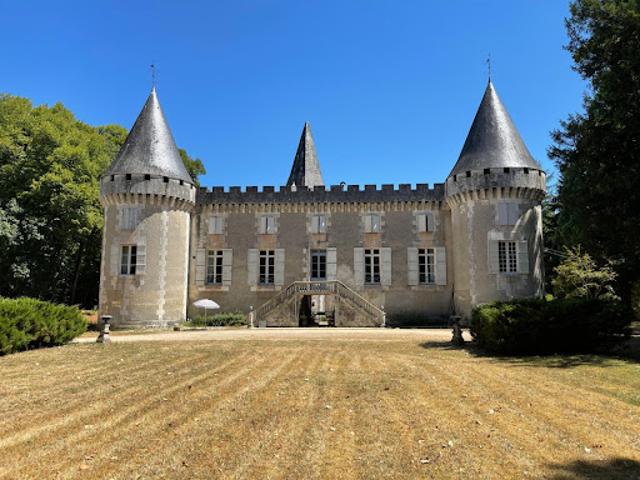 Château vente à France métropolitaine, Champagnac-de-belair