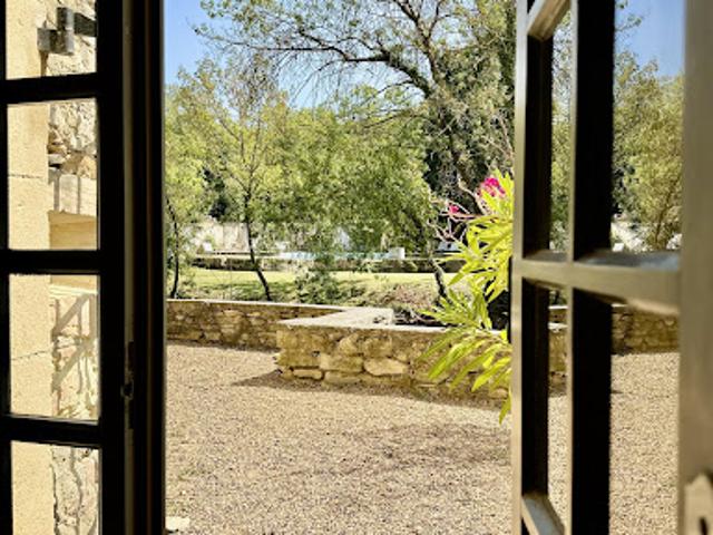 Château vente à Laudun, Laudun-l'Ardoise