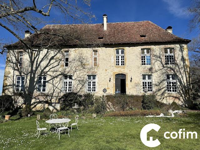 Château vente à Pau, Momas