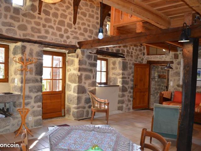 Maison vente à Saint-Genest-Lachamp, Ardèche