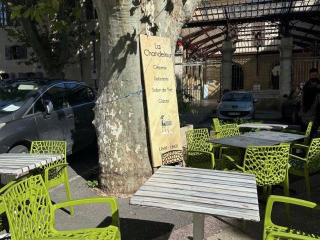Local Commercial vente à Apt, Cavaillon