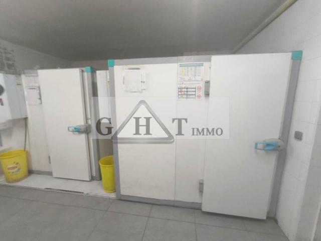 Local Commercial vente à Saint-Denis, Epinay-sur-seine