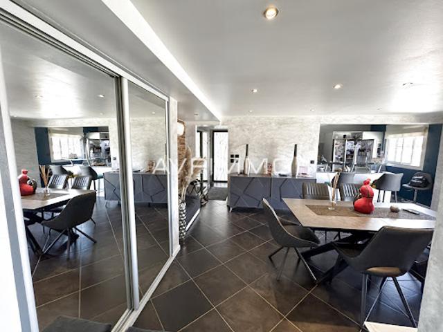 Duplex vente à Arrondissement de Toulon, Saint-cyr-sur-mer