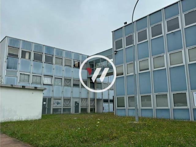 Local Commercial vente à Garges-lès-gonesse
