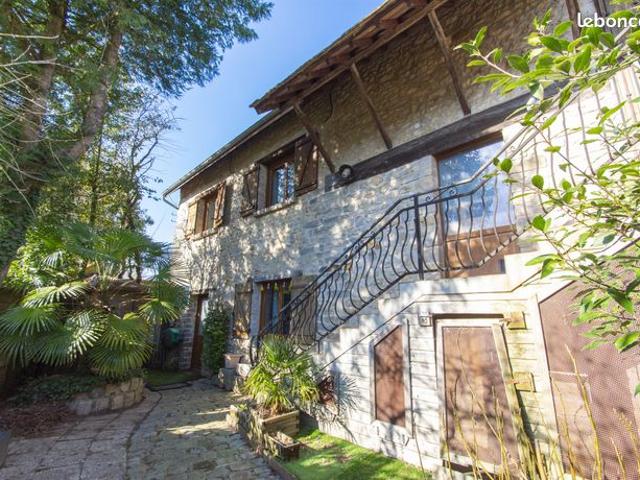 Maison vente à Évry, Le Coudray-montceaux