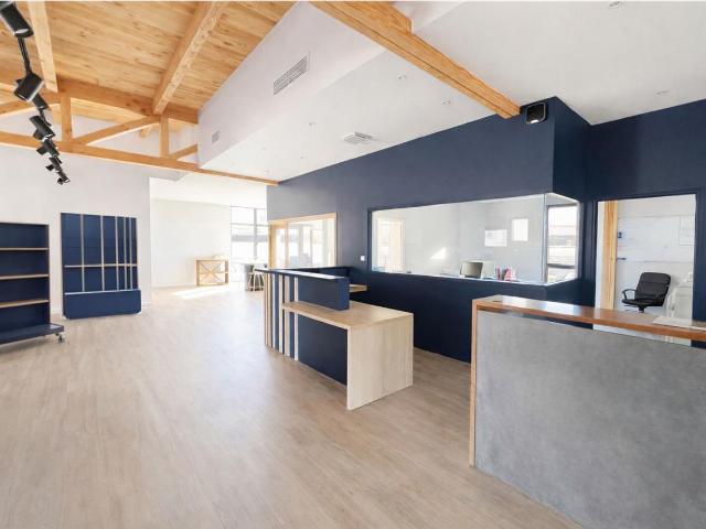 Local Commercial vente à Roanne