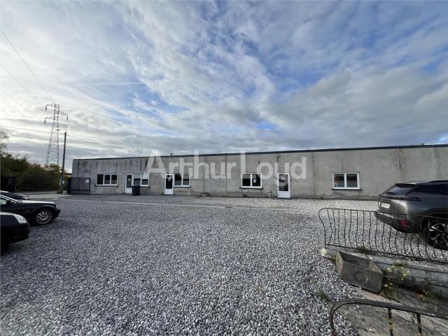 Local Commercial vente à Valenciennes, Bruille-saint-amand