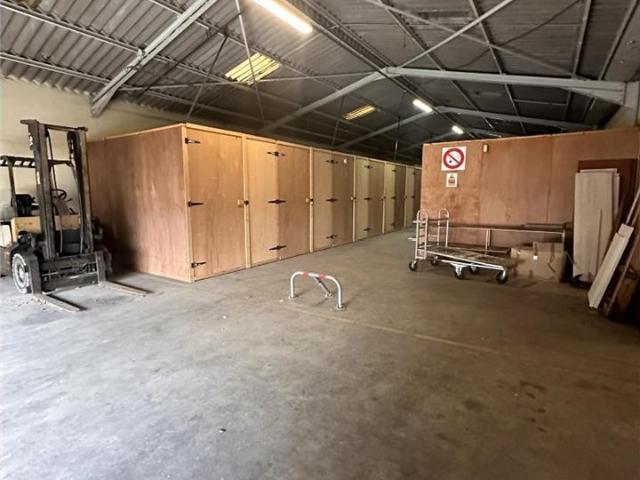 Local Commercial vente à Carcassonne, Castelnaudary
