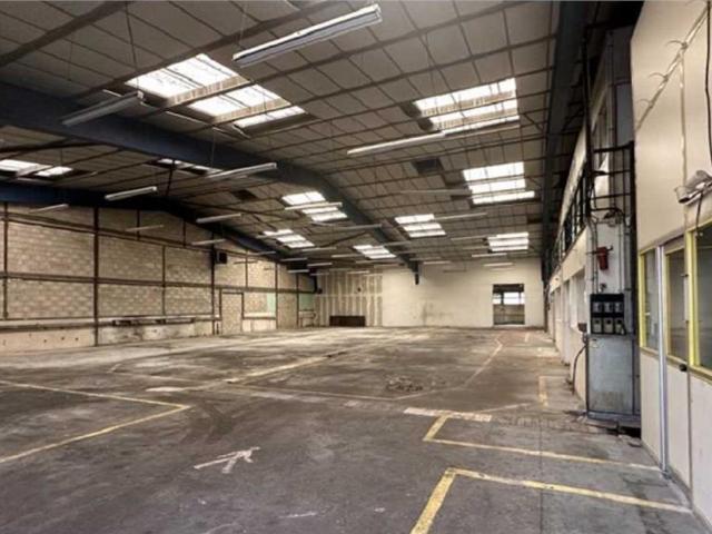 Local Commercial vente à Torcy, Chelles