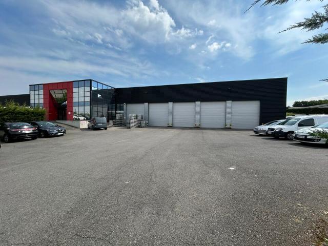Local Commercial vente à Metz, Flévy