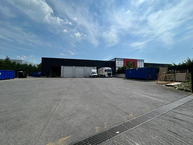 Local Commercial vente à Metz, Flévy