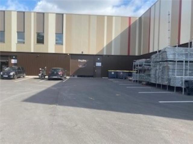 Local Commercial vente à Nanterre, Gennevilliers