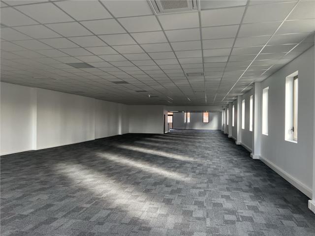 Local Commercial vente à Nanterre, Gennevilliers