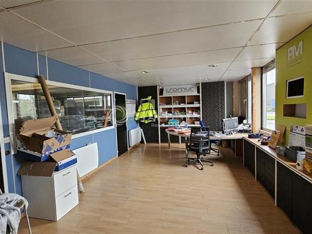 Local Commercial vente à Lille, Santes