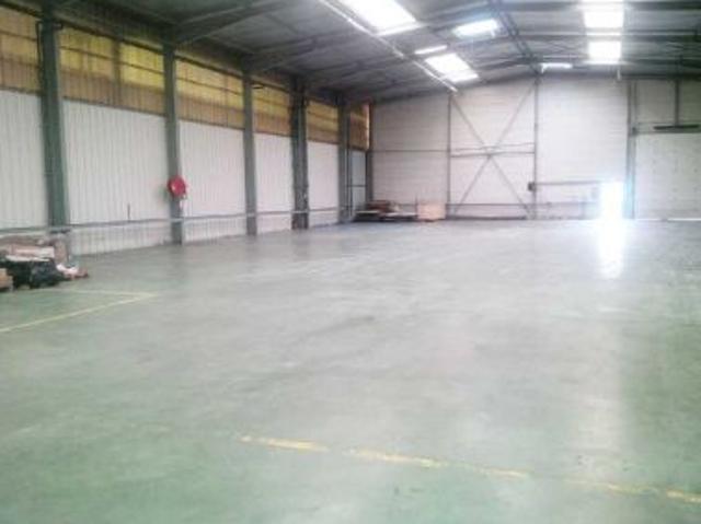 Local Commercial vente à Melun, Le Châtelet-en-brie