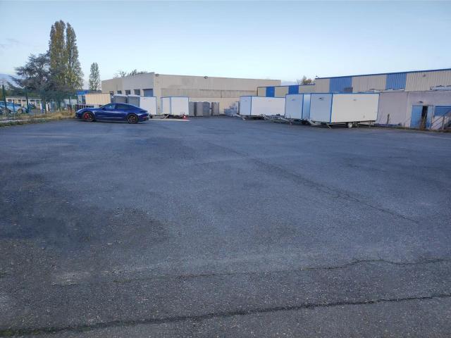 Local Commercial vente à Étampes, Etampes