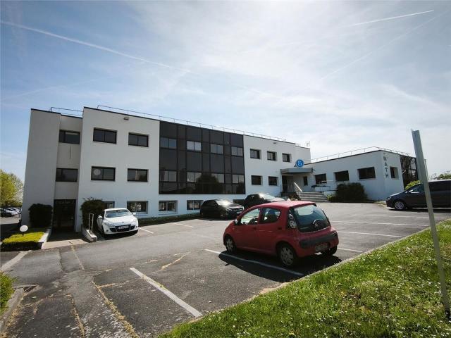 Local Commercial vente à Palaiseau, Villebon-sur-yvette