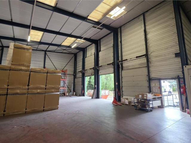 Local Commercial vente à Moussy-le-Vieux, Seine-et-Marne