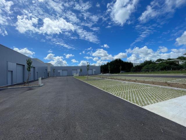 Local Commercial vente à Palaiseau, Ollainville