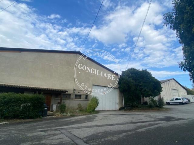 Local Commercial vente à Toulouse, Saint-jean