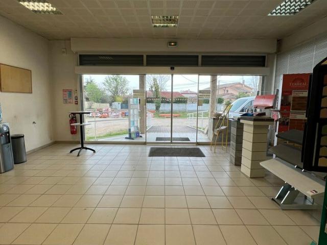 Local Commercial vente à Toulouse, Ramonville-saint-agne