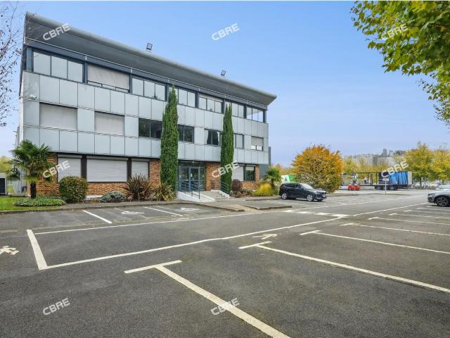 Local Commercial vente à Palaiseau, Villebon-sur-yvette
