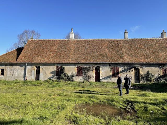 Ferme vente à Saint-Amand-Montrond, Cuffy