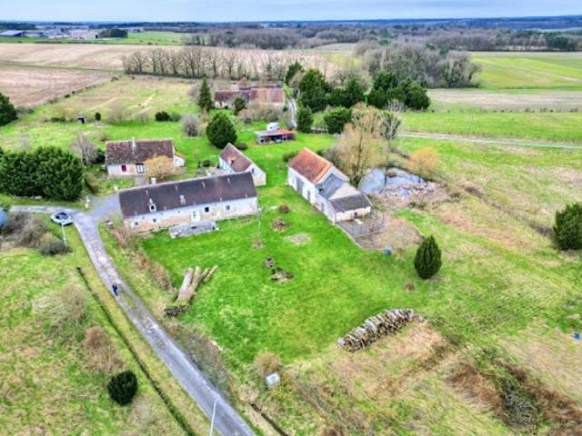 Maison vente à Loches, Le Petit-pressigny