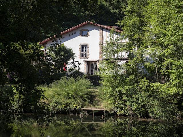 Ferme vente à Lapurdi, Saint-Pée-sur-Nivelle
