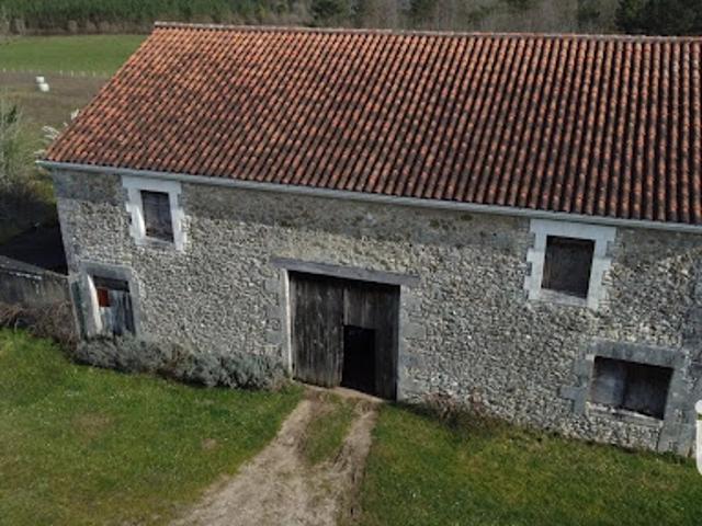 Ferme vente à Chez Linlaud, Montbron